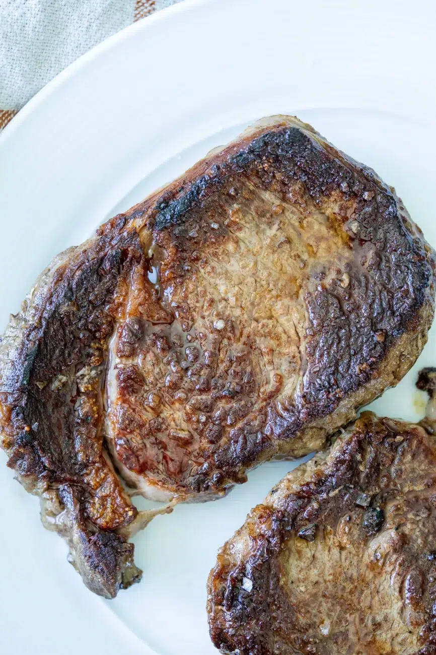 Close up Beef Steak Peppercorn Sauce Recipe